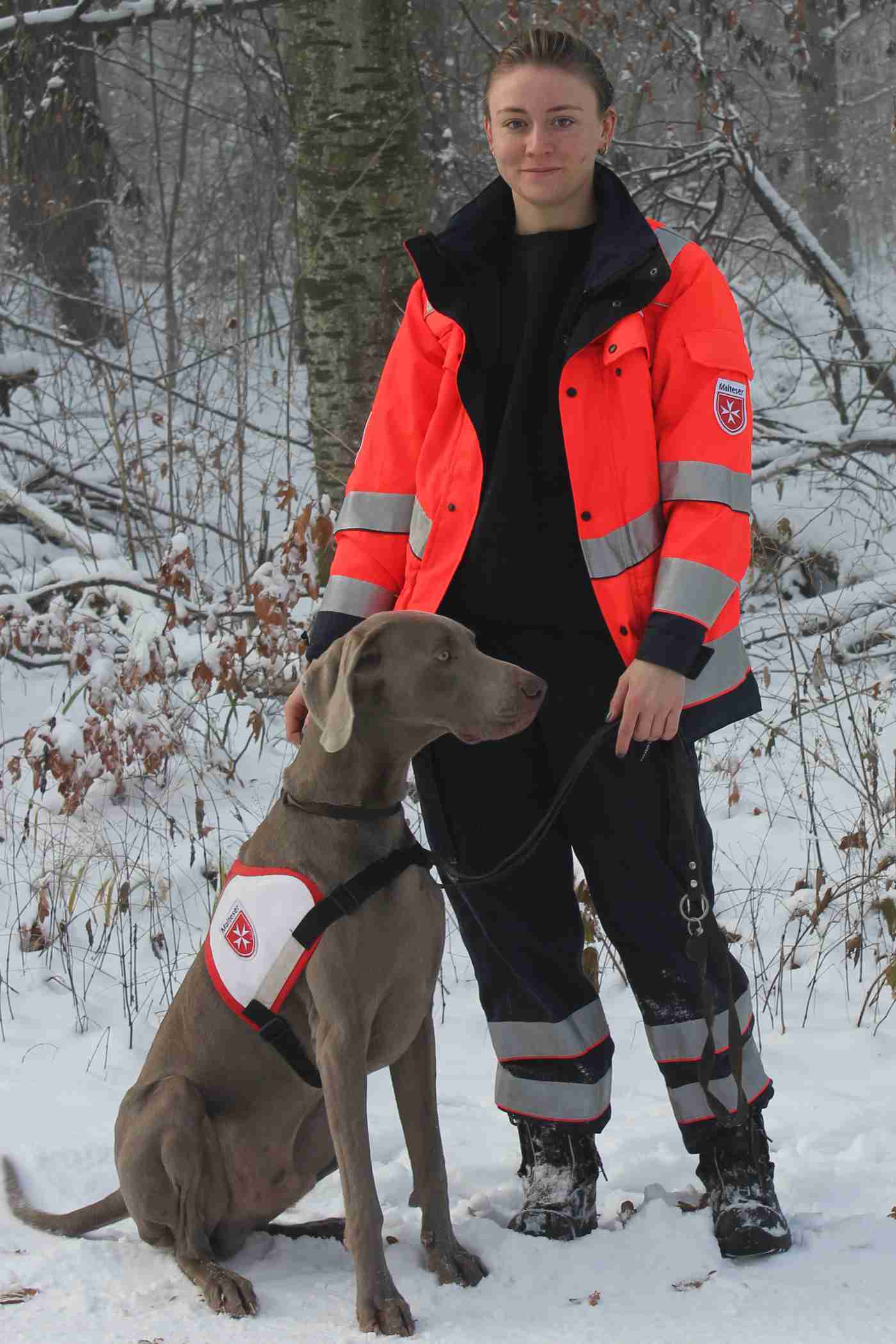 Selina Wolf mit Billy | Rettungshundeführerin und Rettungssanitäterin